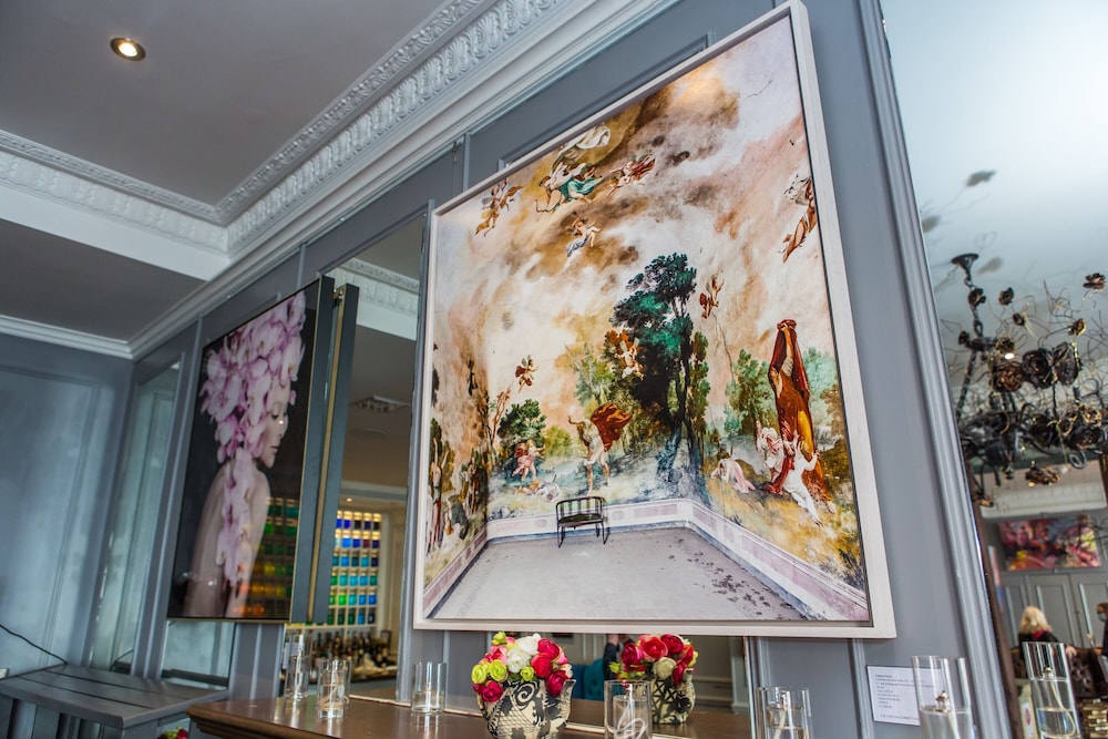 The Exhibitionist Hotel 7