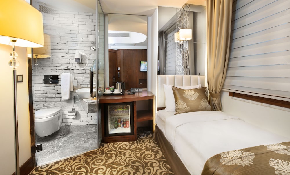 Pera Center Hotel 15