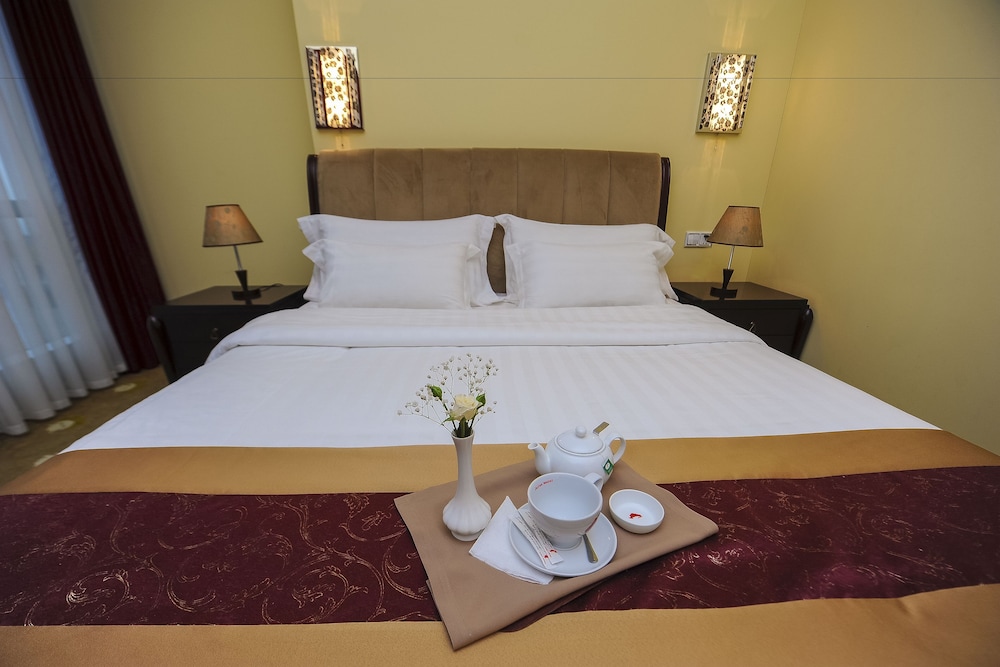 Aisi Hotel 8