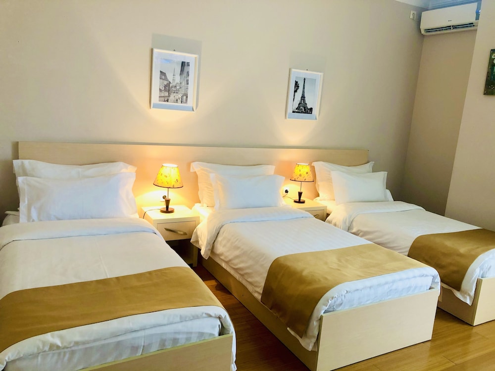 Aisi Hotel 22