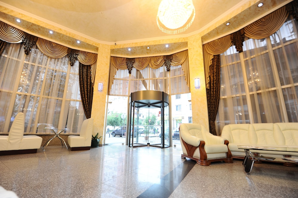 Aisi Hotel 3