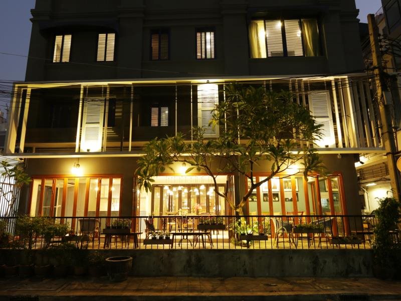 Nandha Hotel 4