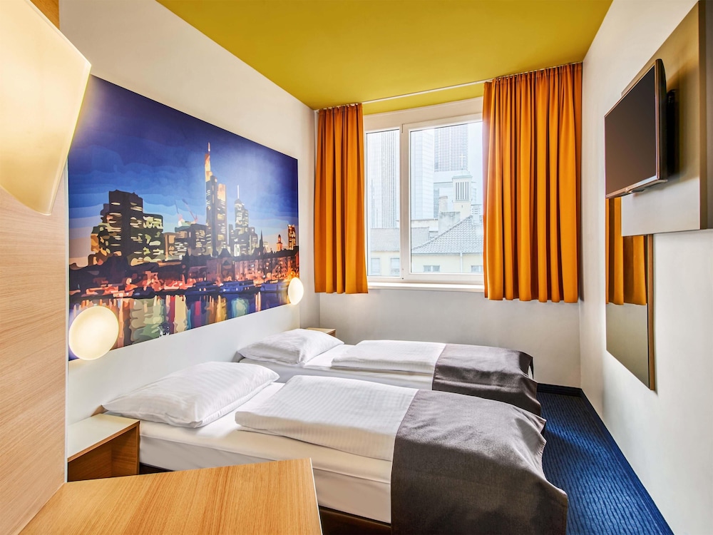 B&B HOTEL Frankfurt-Hbf 11