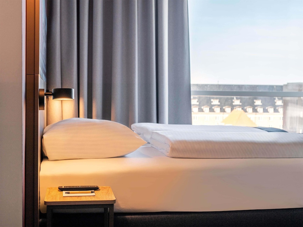 B&B HOTEL Frankfurt-Hbf 12