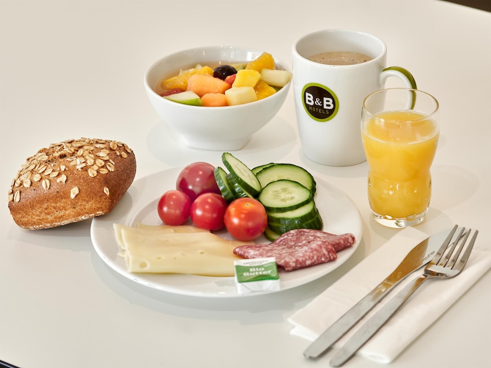 B&B HOTEL Frankfurt-West 23