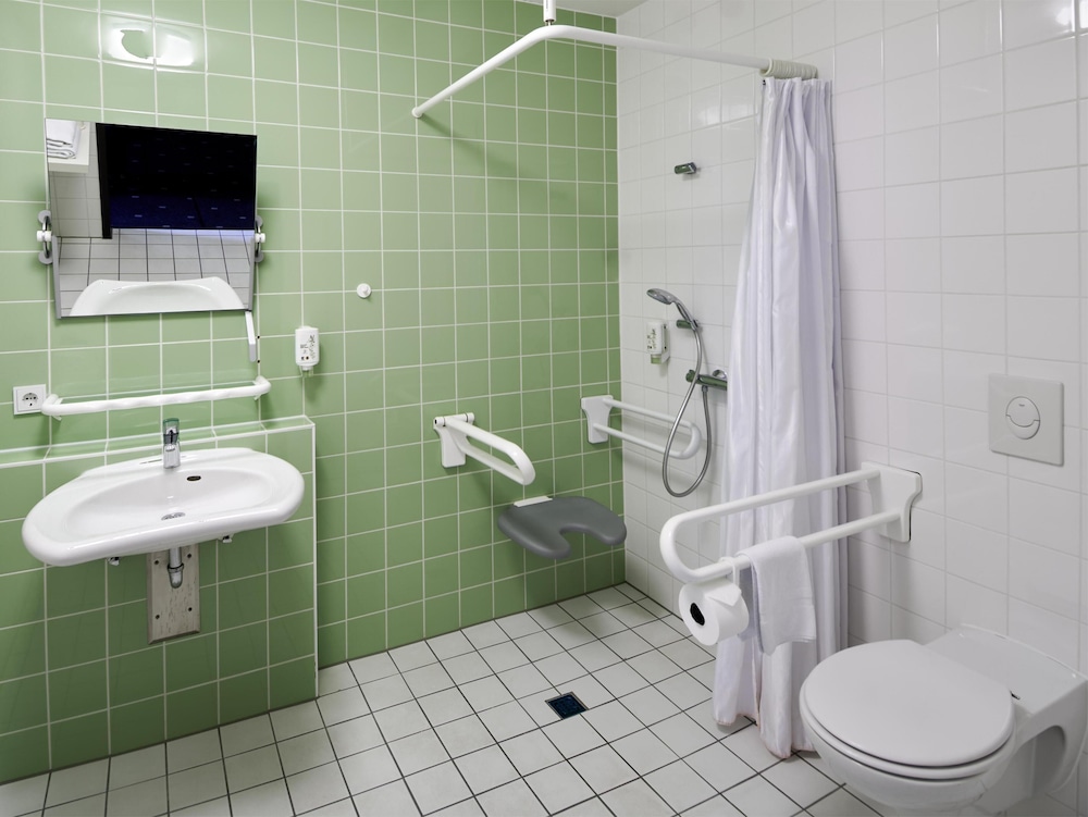 B&B HOTEL Frankfurt-West 19