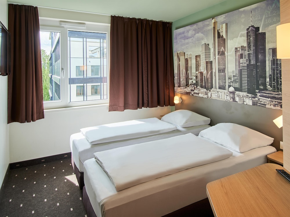 B&B HOTEL Frankfurt-West 7