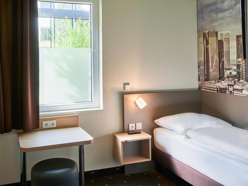 B&B HOTEL Frankfurt-West 21