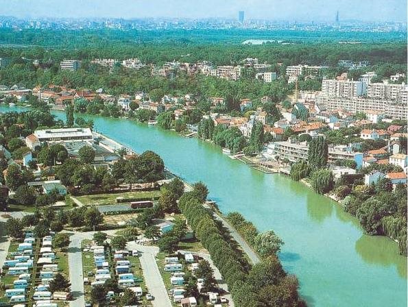 Camping Paris Est 1