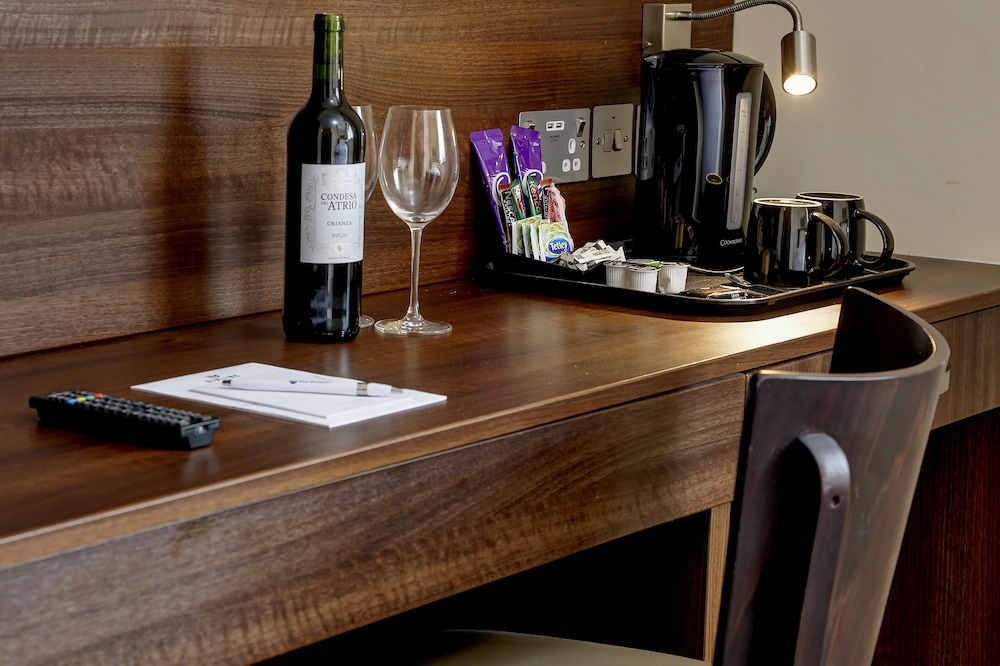 Airlink Hotel 4