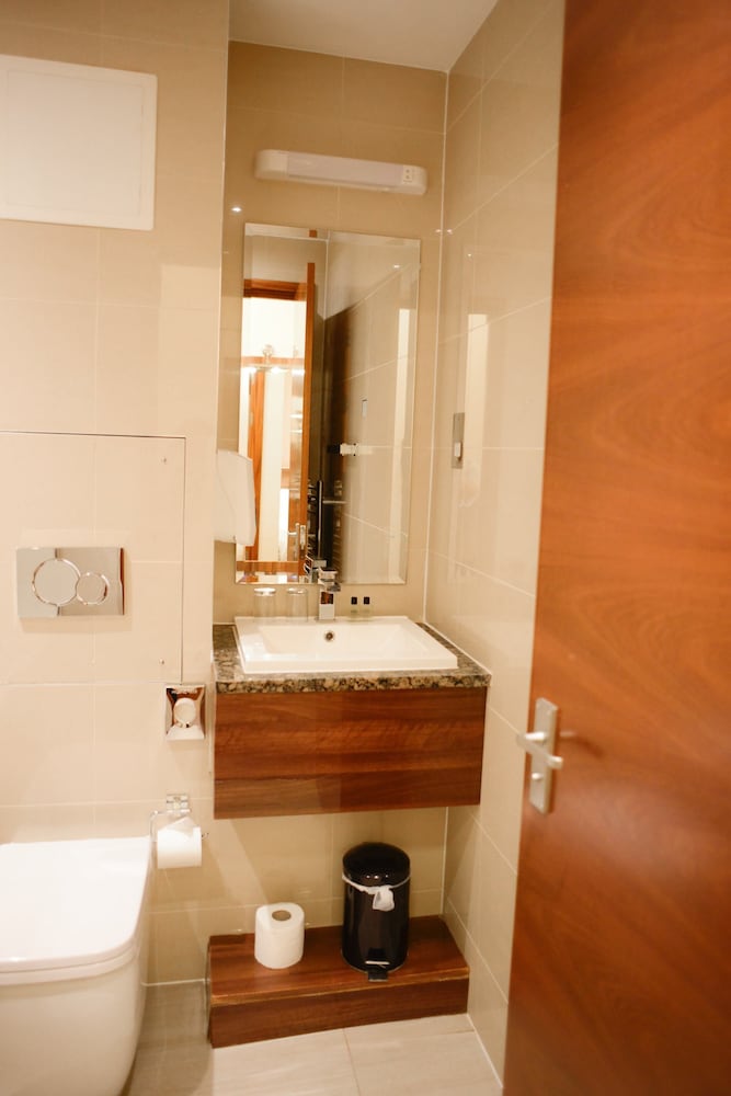 Airlink Hotel 19