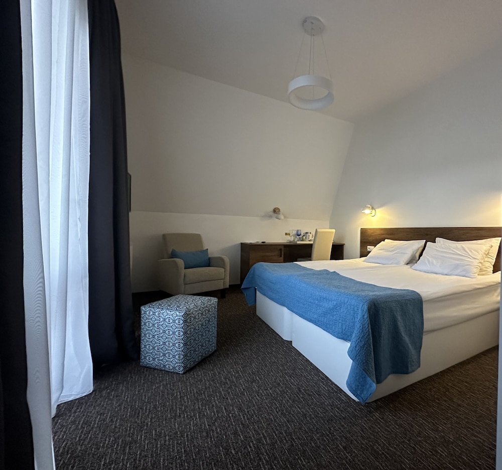 Alliance Hotel 10