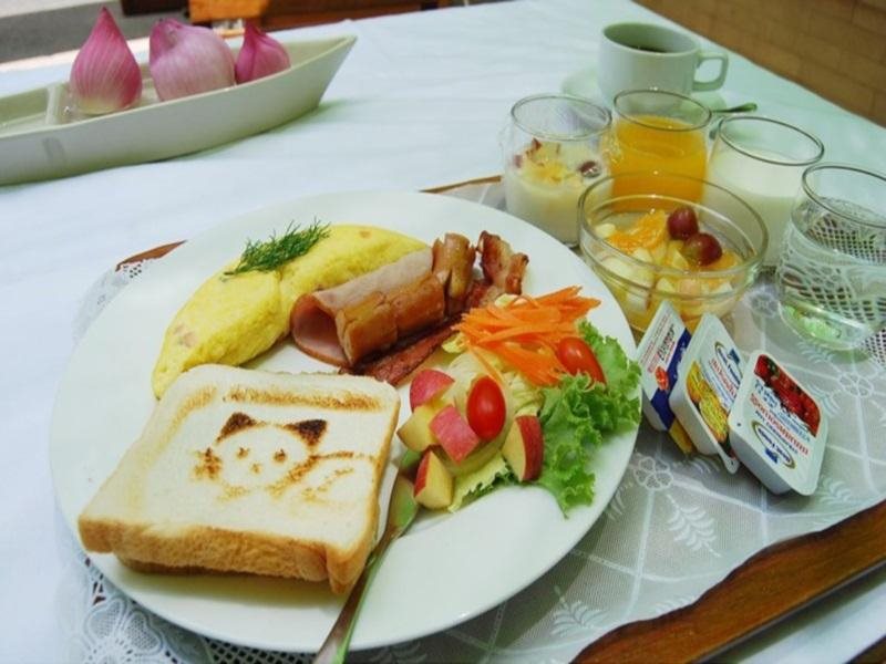 Baan Dinso Hostel 15