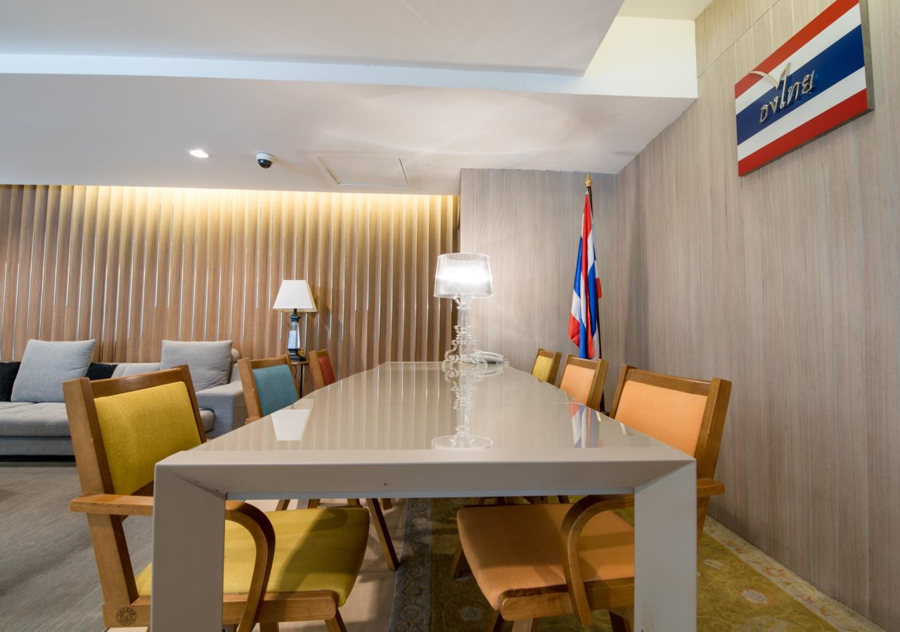 Beyond Suite Hotel 11