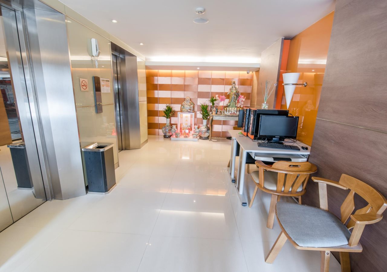 Beyond Suite Hotel 18