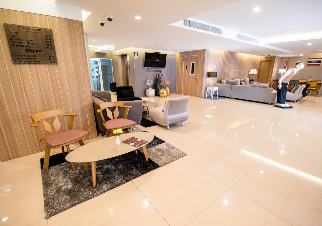 Beyond Suite Hotel 24