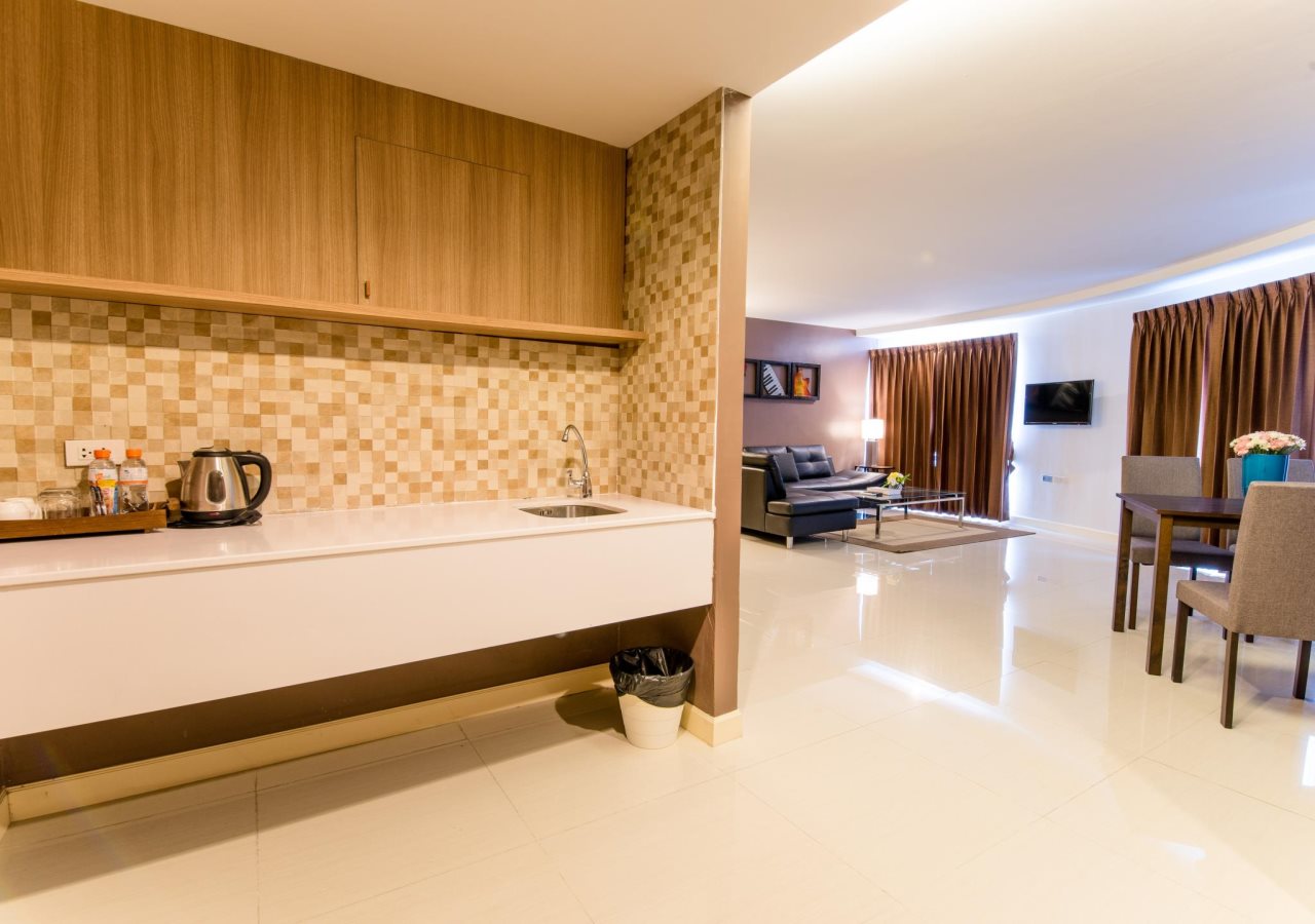 Beyond Suite Hotel 3