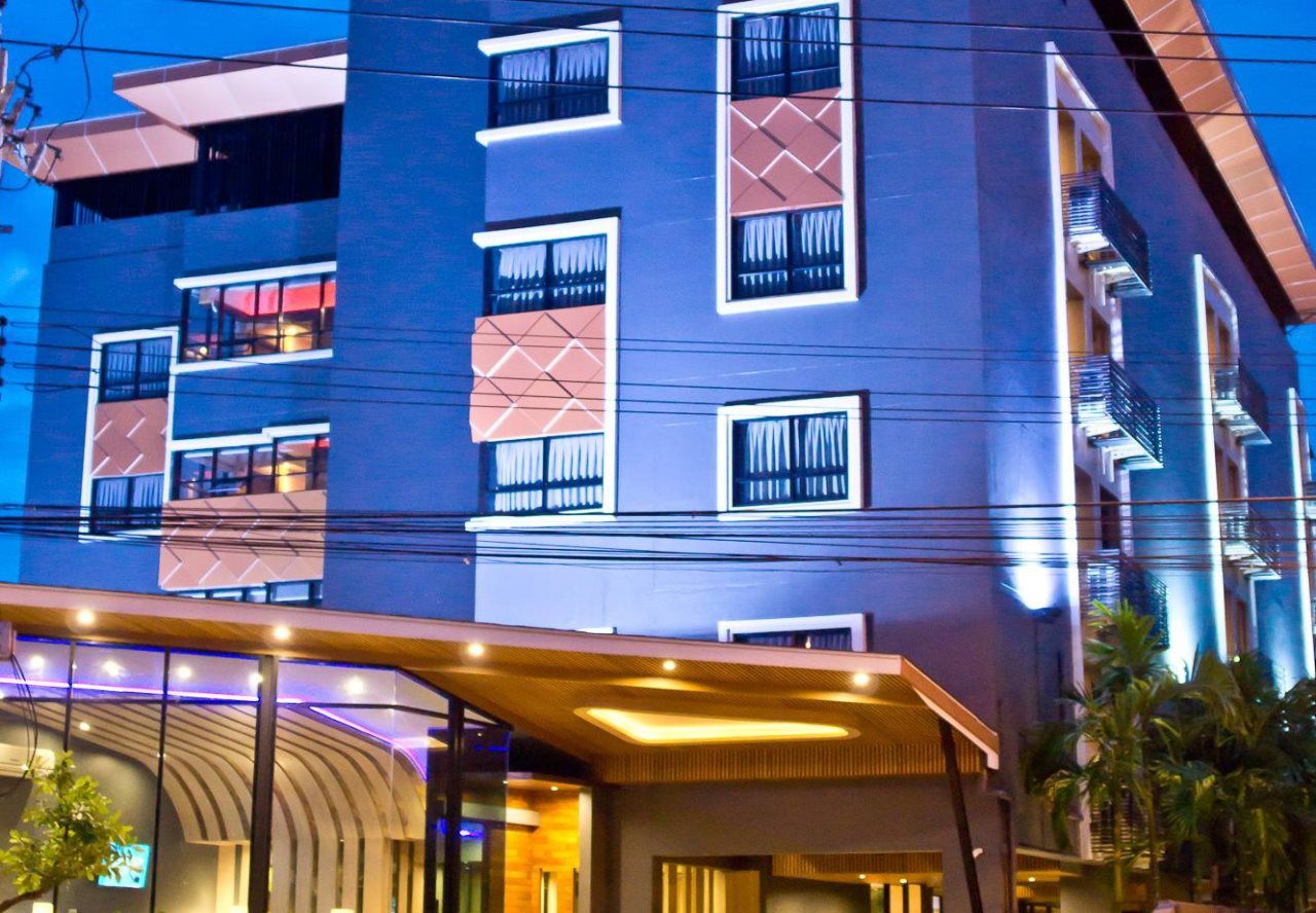 Coco Hotel 8