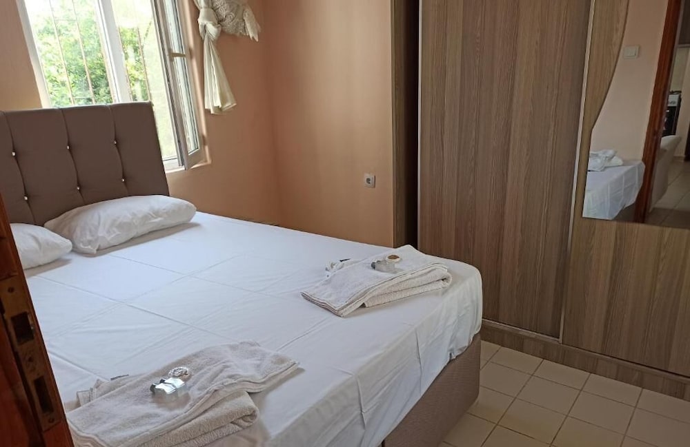 Caner Hotel 15