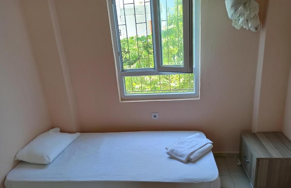 Caner Hotel 14