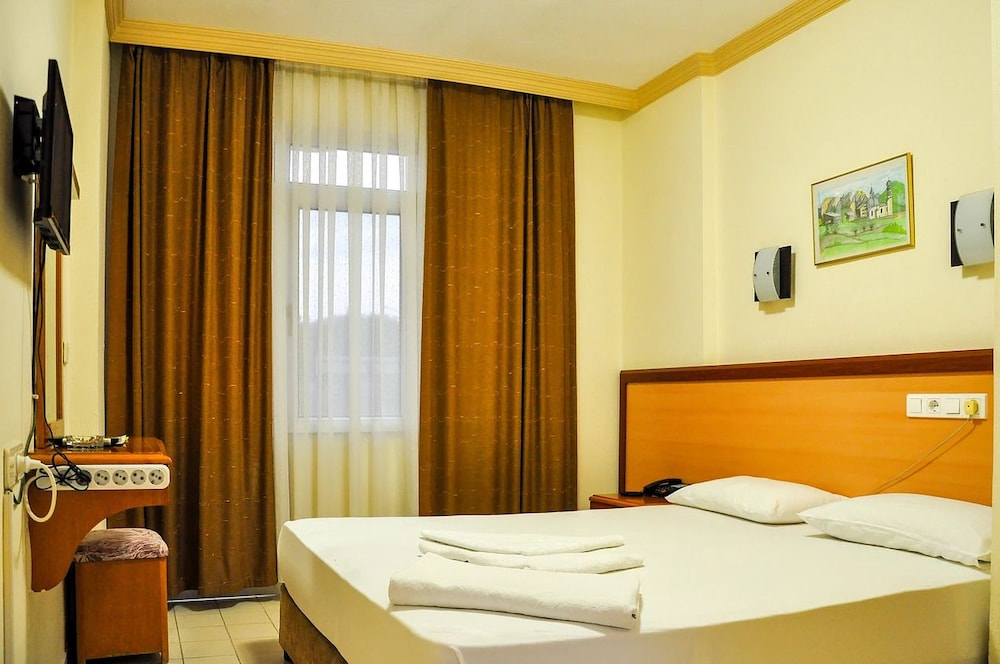 Caner Hotel 6
