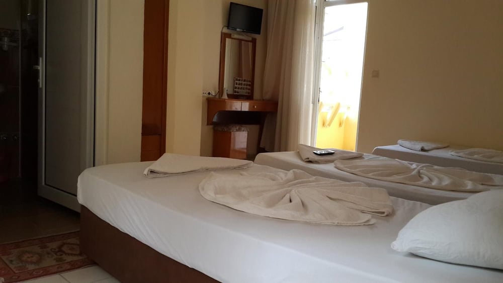 Caner Hotel 17