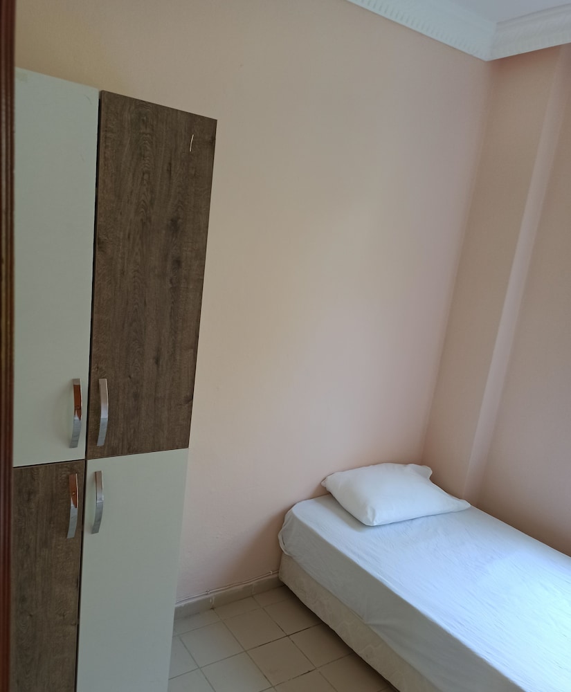 Caner Hotel 9