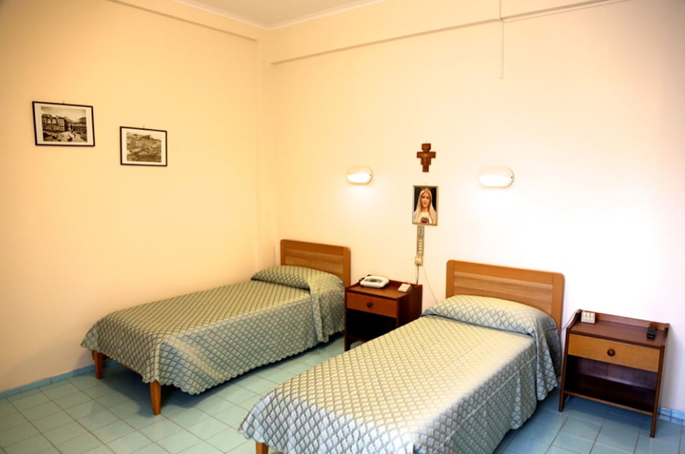 Casa Piccole Ancelle di Cristo Re 11