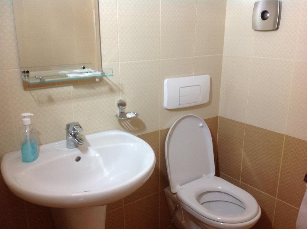 GS Hotel 7