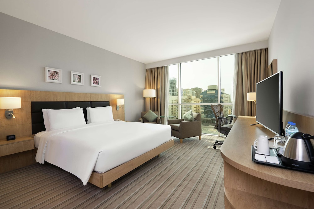 Hilton Garden Inn Dubai, Mall Avenue 9