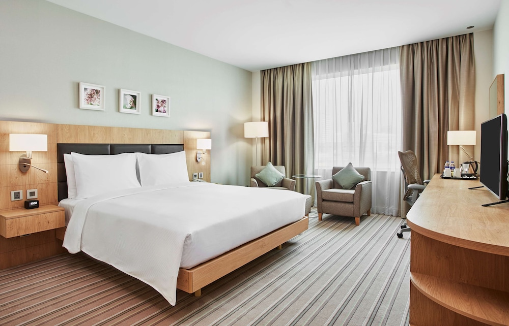 Hilton Garden Inn Dubai, Mall Avenue 12