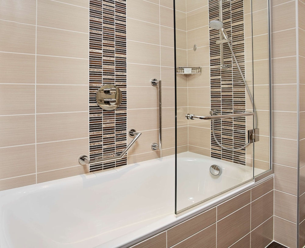 Hilton Garden Inn Dubai, Mall Avenue 23