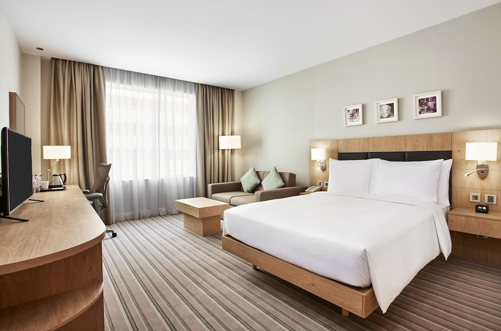 Hilton Garden Inn Dubai, Mall Avenue 6