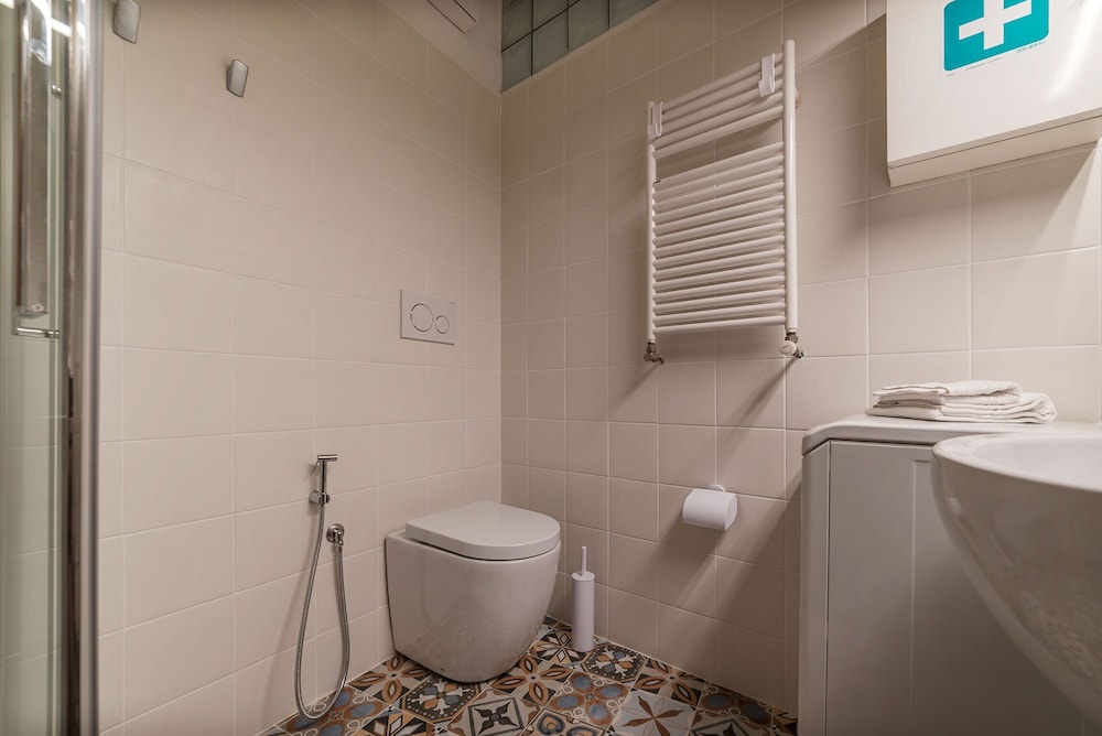 Borghese Contemporary Hotel 19