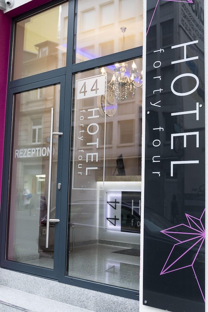 Hotel Forty Four 14