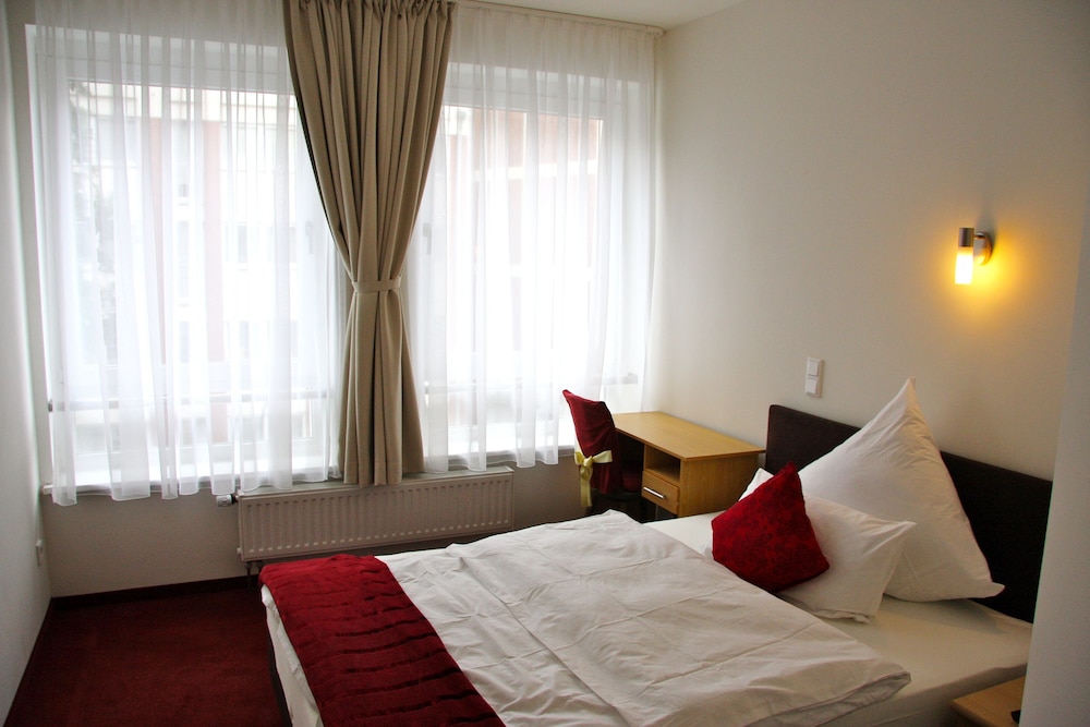 Hotel Gemini 11