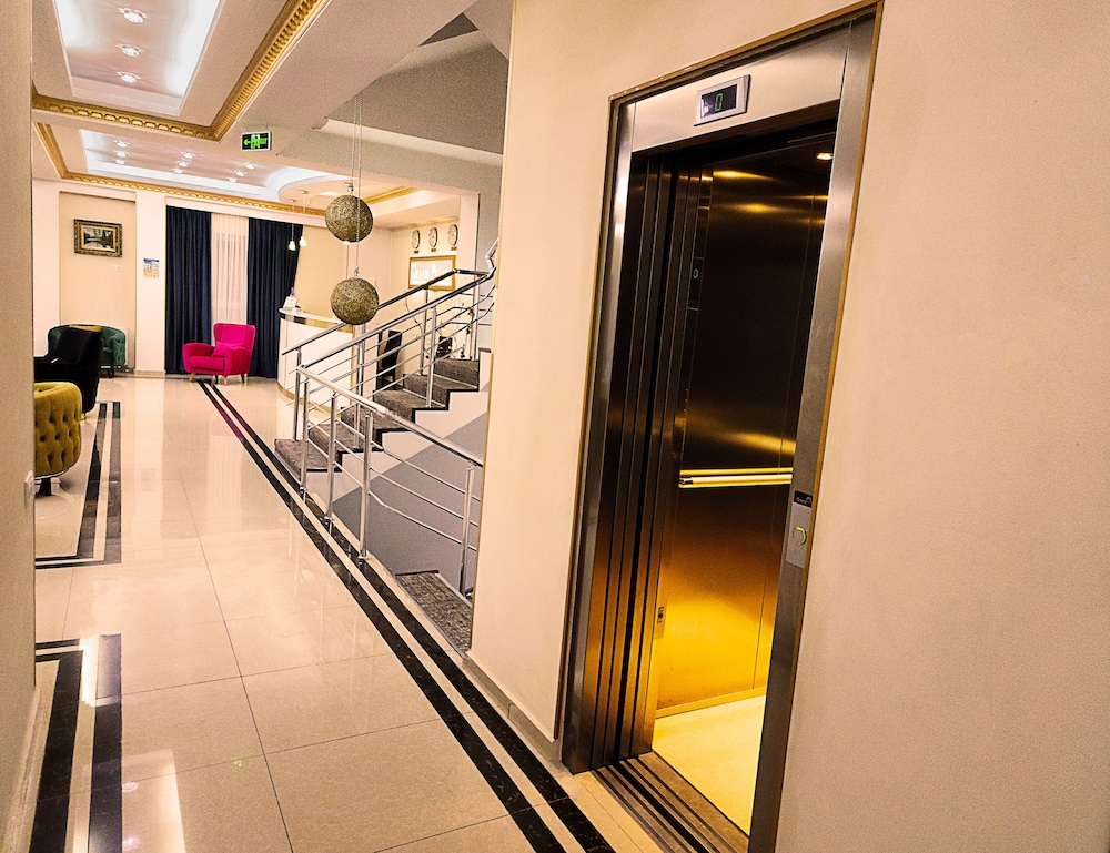 Hotel Grand Palace 5