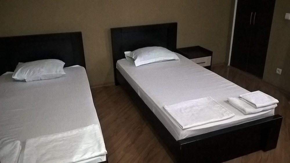 Hotel Isaka 23