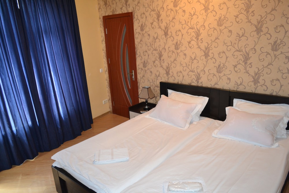 Hotel Isaka 16
