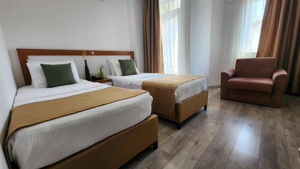 Karden Otel 18