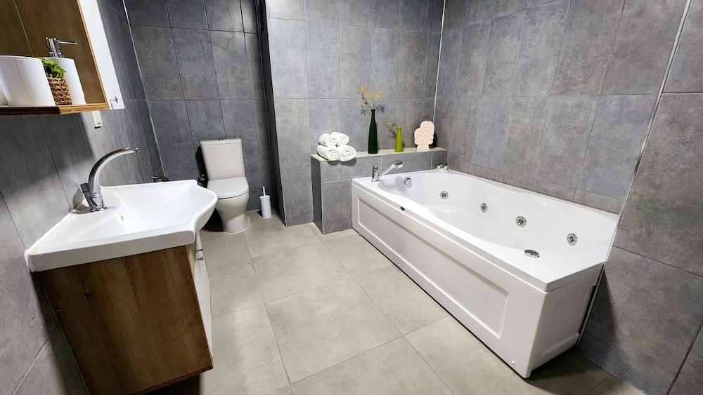 Karden Otel 24