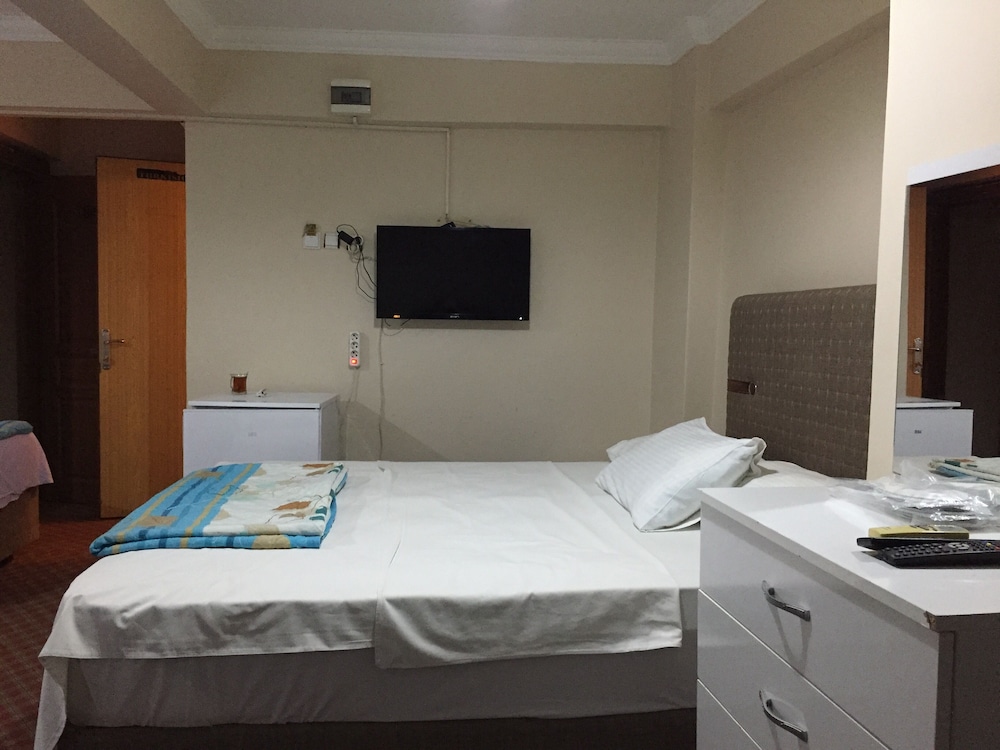 Istanbul Paris Hotel & Hostel 10