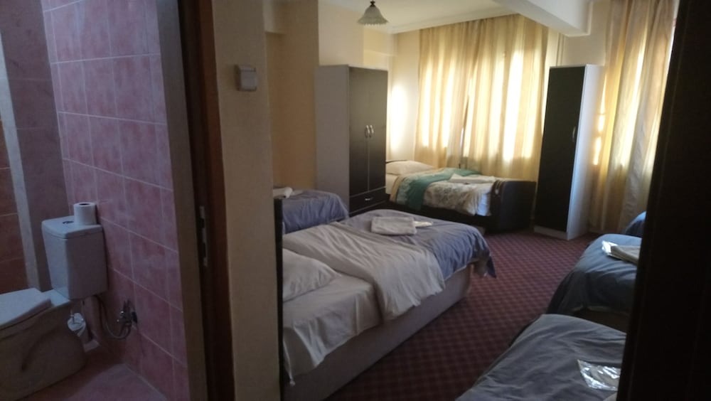 Istanbul Paris Hotel & Hostel 6