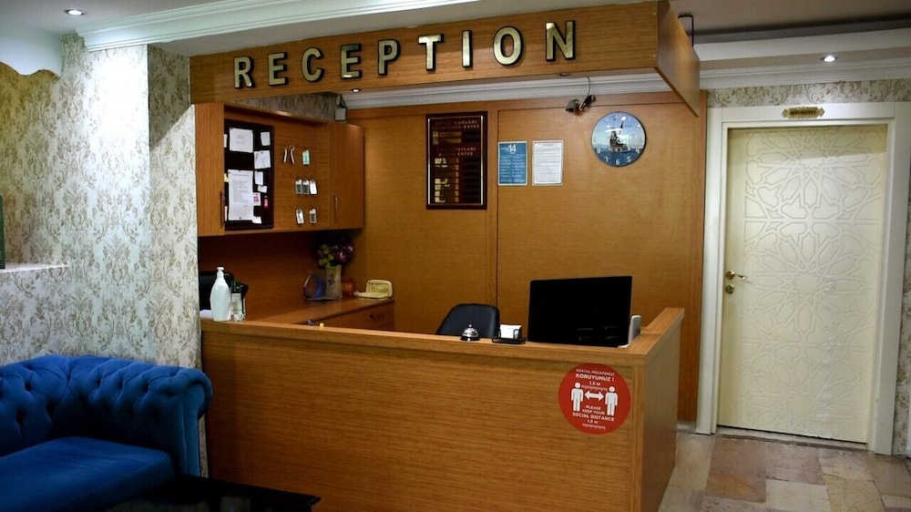 Sky Luxe Hotel 2