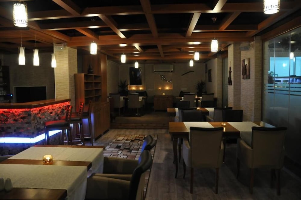 Teos Hotel 12