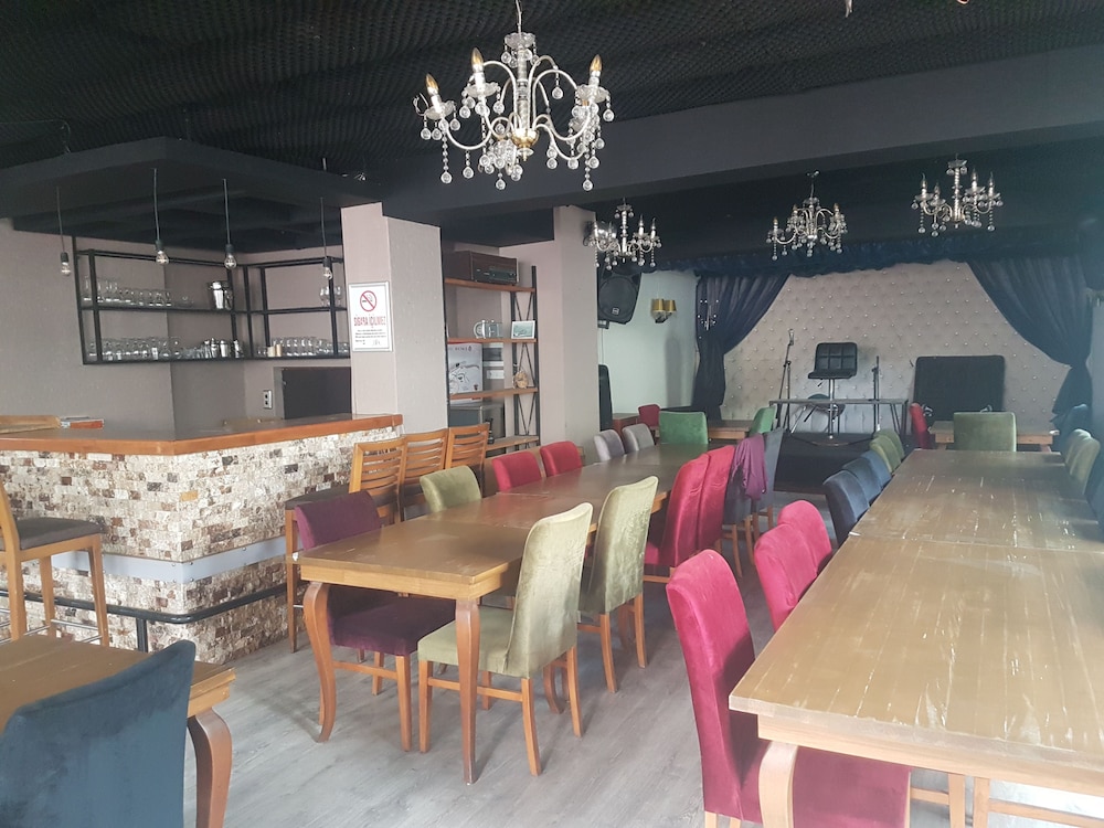 Teos Hotel 19