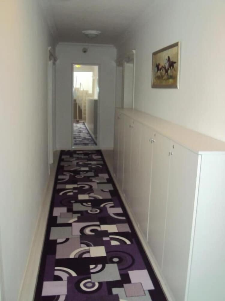 Teos Hotel 13