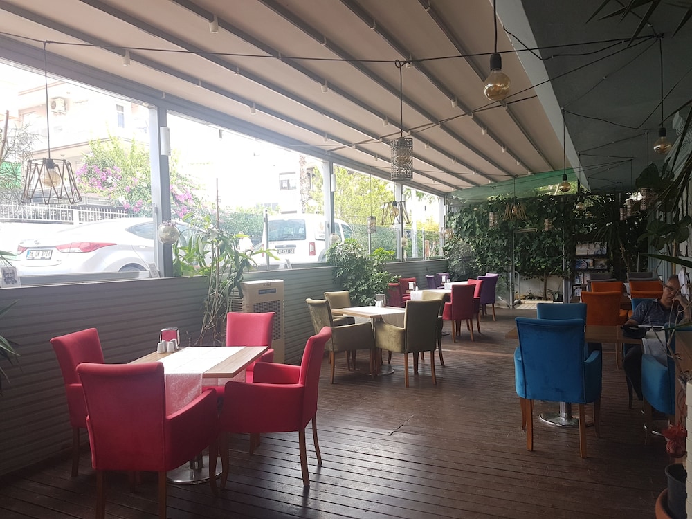 Teos Hotel 17