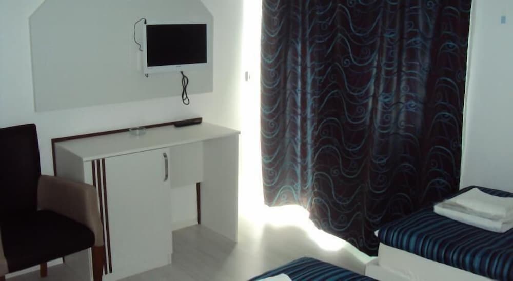 Teos Hotel 7