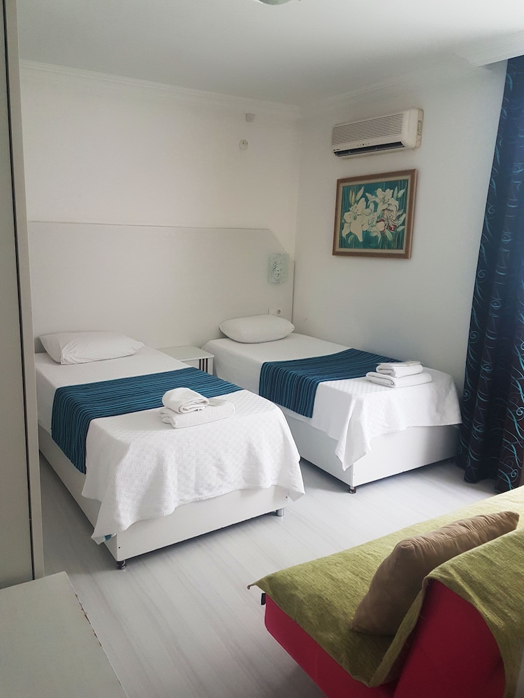 Teos Hotel 5
